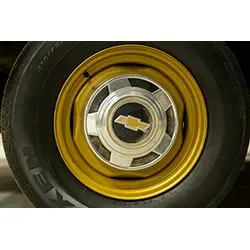 1990 Chevy K20 Pickup Hub Caps