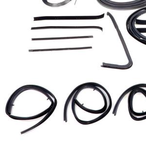 Weatherstrip Kit - Chrome Lock Strip - 78-80 Chevy GMC CK Suburban with Tailgate - Image 5 of 5